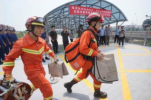 巴尔扎利：尤文实现指数级增长 赛后的全队拥抱给了国米重要信号