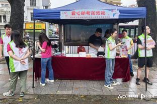 日媒：“神之子”梅西降临国立竞技场，他的盘带让球迷疯狂