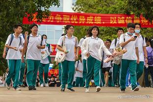 记者：安切洛蒂要求皇马球员今天在基地过夜，备战明日欧冠